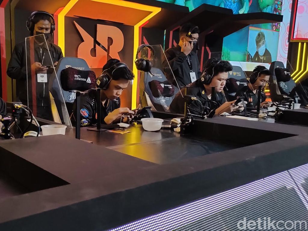 Apa Fungsi Hand Warmer yang Biasa Digunakan Pro Player di MPL ID? Apa Fungsi Hand Warmer yang Biasa Digunakan Pro Player di MPL ID?