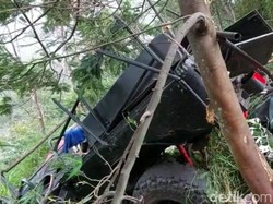 Angkut 5 Penumpang, Jip Terjun Bebas ke Jurang Bromo Sudah Sesuai Standar