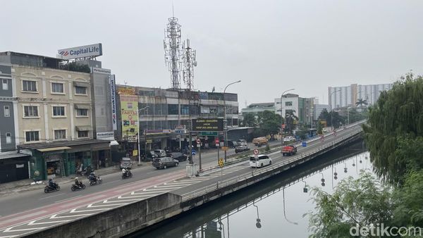 Kali Grogol Lokasi Korban Tewas Kecelakaan Tol Jelambar Ditemukan