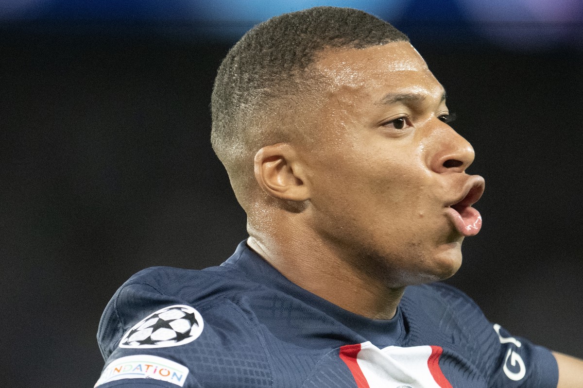 Kylian Mbappe dibilang bertahan di kompetisi yang tidak kompetitif. (Foto: Anadolu Agency via Getty Images/Anadolu Agency)