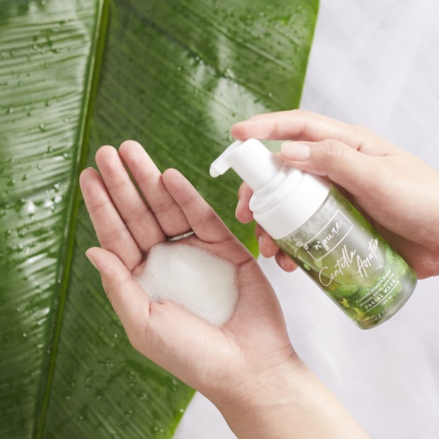 NPURE Centella Asiatica Facial Wash/foto: shopee.co.id/npureofficialshop NPURE Centella Asiatica Facial Wash