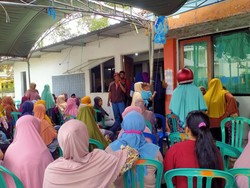 BLT BBM Rp 500 Ribu Cair, Warga Dompu: Sembako Mahal