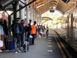 6 Hal yang Wajib Kamu Tahu Saat di Stasiun dan Kereta Api