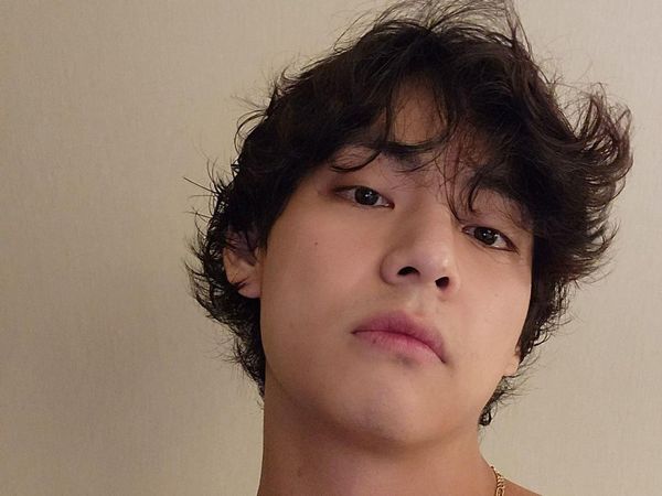 10 Foto V BTS Telanjang Dada dan Bikin ARMY Mimisan, Terbaru di New York
