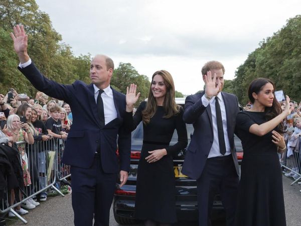 10 Gaya Kate Middleton & Meghan Markle Tampil Bersama Setelah Isu Tak Akur