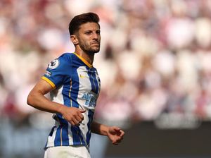 Beberapa Pesepakbola yang Pernah Merangkap Jadi Pelatih