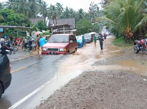 Debit Sungai Panguluran Tinggi, Desa Sitiarjo Malang Siaga Banjir! Debit Sungai Panguluran Tinggi, Desa Sitiarjo Malang Siaga Banjir!