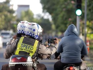 Tertib di Jalan Rek! Polisi Surabaya Akan Terapkan ETLE Pakai Gadget Khusus