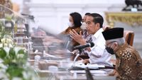 Ekspresi Jokowi Saat Sentil Imigrasi Agar Tinggalkan Gaya Lama