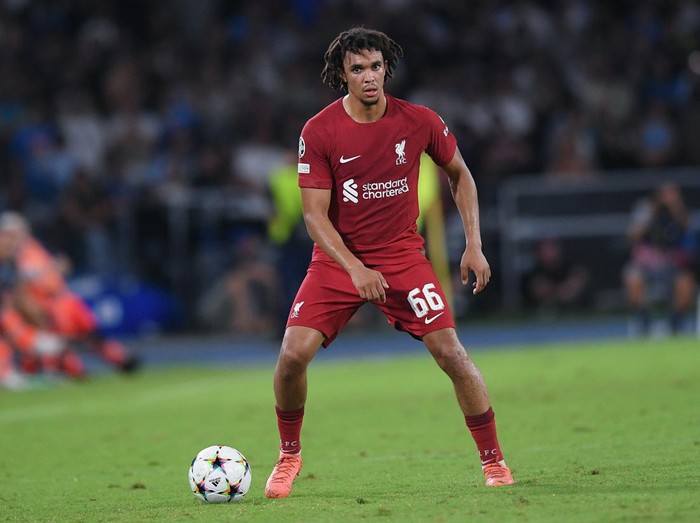 Trent Alexander-Arnold of Liverpool FC during the UEFA Champions League match between SSC Napoli and Liverpool FC at Stadio Diego Armando Maradona, Naples, Italy on 7 September 2022.  (Photo by Giuseppe Maffia/NurPhoto via Getty Images)