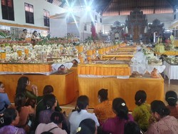 Mengenal Tradisi Ngaben Tanpa Membakar Mayat di Desa Adat Pecatu