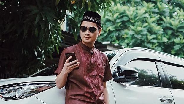 Alvin Faiz dan Henny Rahman