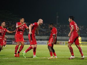 Klasemen Liga 1: Persija Gagal Pepet PSM Usai Main Imbang Lawan Persik Klasemen Liga 1: Persija Gagal Pepet PSM Usai Main Imbang Lawan Persik