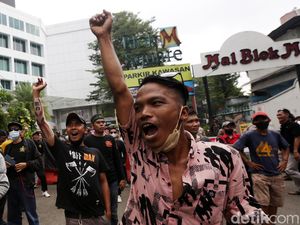 Begini Semangat Driver Taksi Online Tuntut Penyesuaian Tarif