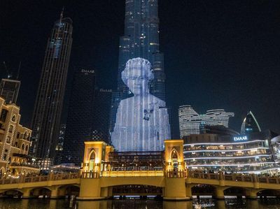 Burj Khalifa, Gedung Tertinggi di Dunia Pajang Potret Ratu Elizabeth