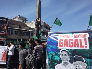 Demo Tolak BBM Naik di Asahan, Mahasiswa Bawa Spanduk Jokowi Gagal Demo Tolak BBM Naik di Asahan, Mahasiswa Bawa Spanduk Jokowi Gagal