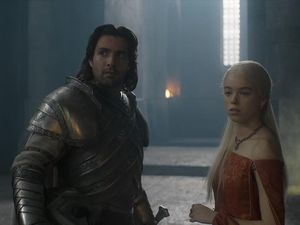 Bintang House of the Dragon Ini Habiskan 7 Bulan Demi Adegan Seks Tak Sampai 5 Menit Bintang House of the Dragon Ini Habiskan 7 Bulan Demi Adegan Seks Tak Sampai 5 Menit