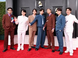 BTS dan BLACKPINK Masuk Nominasi Peoples Choice Awards 2022 BTS dan BLACKPINK Masuk Nominasi Peoples Choice Awards 2022