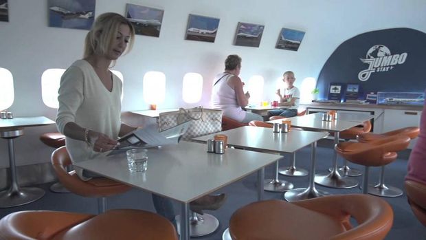 Jumbo Stop Hostels from used airplanes in Sweden & Moonlight World