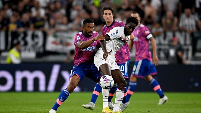 TURIN, ITALY - SEPTEMBER 11: Gleison Bremer of Juventus during the Serie A match between Juventus and Salernitana at Allianz Stadium on September 11, 2022 in Turin, . (Photo by Daniele Badolato - Juventus FC/Juventus FC via Getty Images)