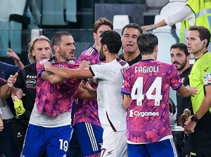 Bonucci: Posisi Candreva Enggak Pengaruh, Harusnya Gol Juve Tetap Sah Bonucci: Posisi Candreva Enggak Pengaruh, Harusnya Gol Juve Tetap Sah