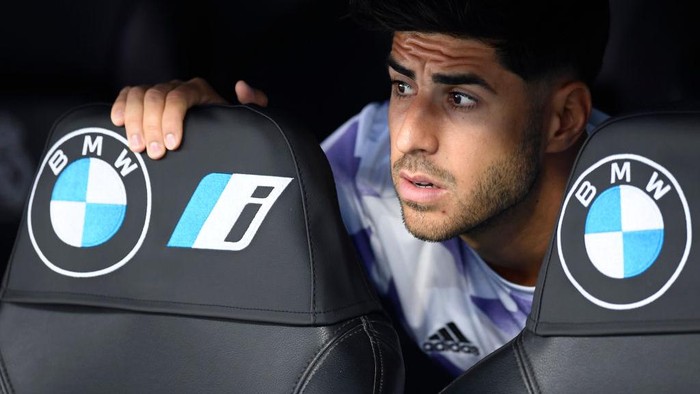 Marco Asensio right winger of Real Madrid and Spain sitting on the bench prior the La Liga Santander match between Real Madrid CF and RCD Mallorca at Estadio Santiago Bernabeu on September 11, 2022 in Madrid, Spain. (Photo by Jose Breton/Pics Action/NurPhoto via Getty Images)
