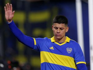 Viral Tendangan Kung-fu Marcos Rojo di Superclasico Argentina Viral Tendangan Kung-fu Marcos Rojo di Superclasico Argentina