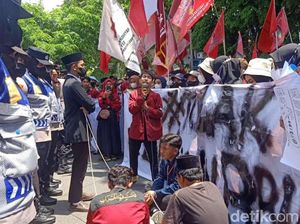 Jokowi Temui Mahasiswa Demo Tolak Kenaikan Harga BBM