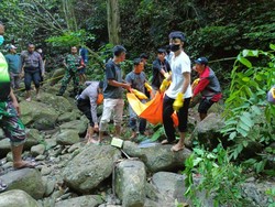Jenazah Siswi SMA di Balik Batu Sungai di Bantaeng Sempat Dimutilasi Pelaku