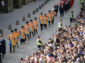 Momen Langka, Ini Kemeriahan Parade Kesetiaan untuk Raja Charles III Momen Langka, Ini Kemeriahan Parade Kesetiaan untuk Raja Charles III