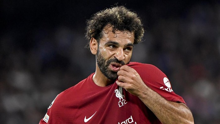 DIEGO ARMANDO MARADONA STADIUM, NAPOLI, ITALY - 2022/09/07: Mohamed Salah of Liverpool FC looks dejected during the Champions League Group A football match between SSC Napoli and Liverpool FCNapoli won 4-1 over Liverpool. (Photo by Andrea Staccioli/Insidefoto/LightRocket via Getty Images)