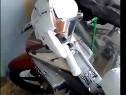 Sedih tapi Lucu, Ini Hasil Cat Motor ala Bocah!