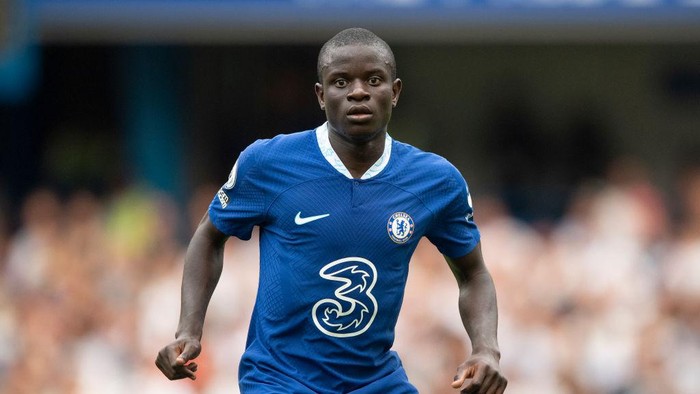 LONDON, ENGLAND - AUGUST 14: NGolo Kante of Chelsea during the Premier League match between Chelsea FC and Tottenham Hotspur at Stamford Bridge on August 14, 2022 in London, England. (Photo by Visionhaus/Getty Images)