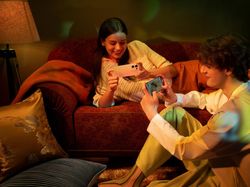 OPPO Reno8 5G Hadir dengan Teknologi Cegah HP Panas Saat Bermain Game