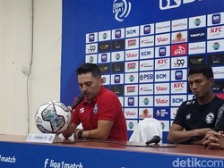 Arema Kalah, Roca: Kita Kecewa, Kami Minta Maaf