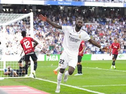Madrid menambah keunggulan lewat gol Antonio Ruediger di masa injury time. Skor akhir Madrid menang 4-1.