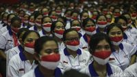 Ribuan Calon Migran Dilepas BP2MI dan Erick Thohir