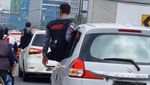 Penampakan Konvoi Mobil Besan Bogor Tutup Nopol Melintas di Gatsu