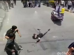 Pendemo Tolak Kenaikan BBM di Aceh Barat Terkapar Ditembak Gas Air Mata