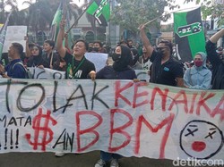 Demo Tolak BBM Naik Konvoi di Kudus, Jalan Menuju Alun-alun Ditutup