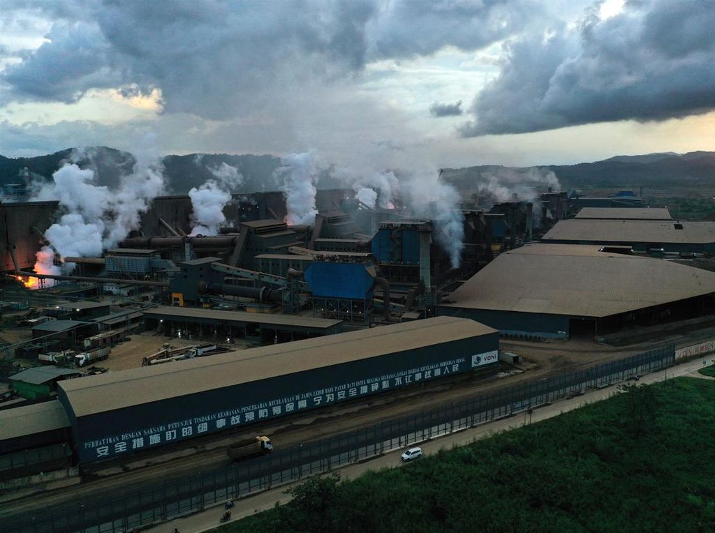 Resmikan Pembangunan Pabrik Nikel di Pomalaa, Luhut: Ini Showcase Kita