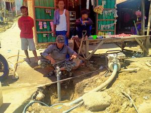 Cerita Warga Nowa Dompu Gali Sumur Puluhan Meter untuk Dapat Air Cerita Warga Nowa Dompu Gali Sumur Puluhan Meter untuk Dapat Air