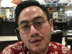 Nassar Tanggapi Isu Keretakan Rumah Tangga Muzdalifah