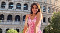 Ananya Panday Lagi Liburan, Bahagia Banget!