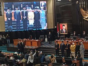 DPRD DKI Gelar Rapat Pemberhentian Gubernur-Wagub, Anies-Riza Hadir