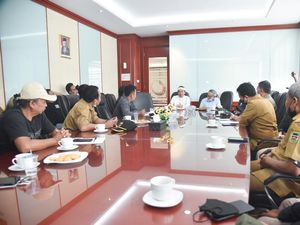 Dedi Mulyadi Bantu Mediasi Persoalan Bau Limbah Pabrik di Purwakarta