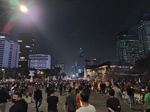 Sempat Memanas, Pendemo BBM Naik di Patung Kuda Jakpus Bubar