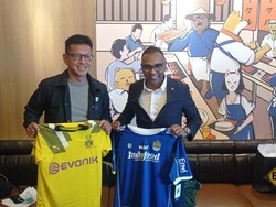 Persib Kejar Misi Ini saat Hadapi Borussia Dortmund