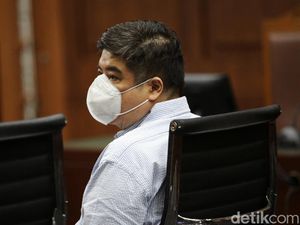 Lin Che Wei Jadi Konsultan di Kemendag Tanpa SK!