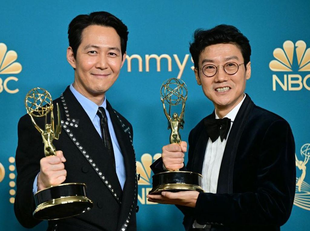 Cetak Sejarah, Sutradara Squid Game hingga Lee Jung Jae Raih Piala Emmy